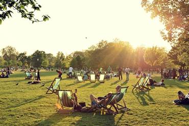 London Hotel Deals with Picnic in the Park