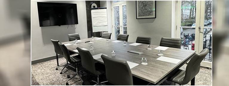 Elevate Your Meetings at the Indigo Suite