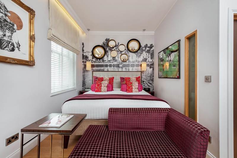 Hotel Indigo London Paddington Standard Queen Bedroom