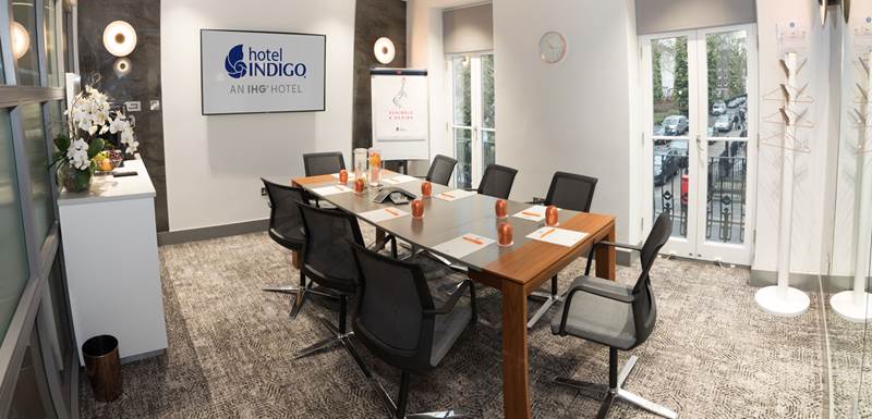 hotel-indigo-london-paddington-meeting-room-indigo-suite.jpg