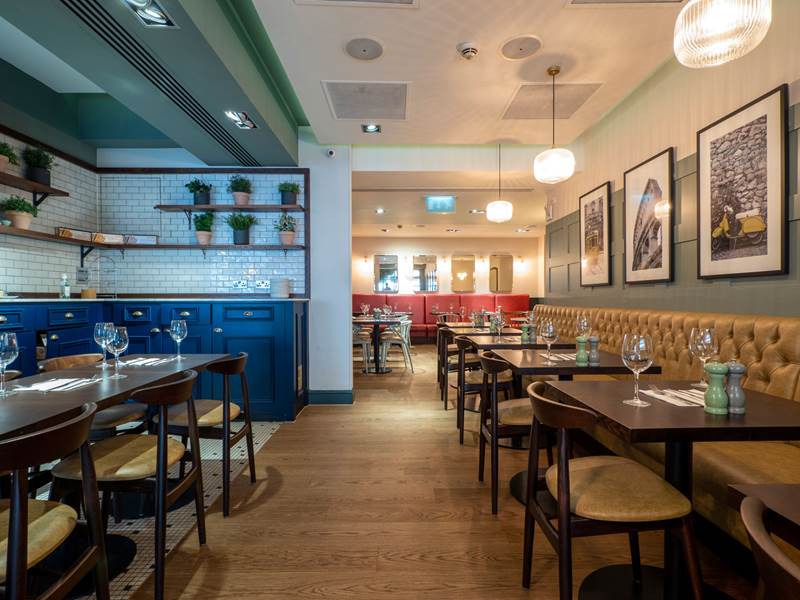 Bella Italia Paddington London Dining Area