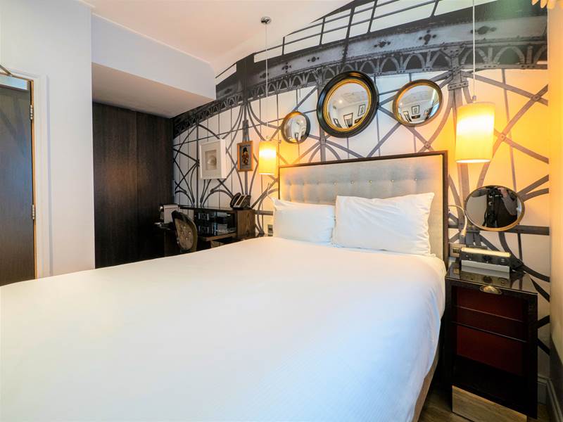 Hotel Indigo London Paddington Bedroom