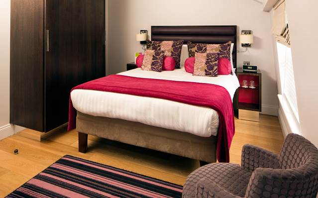 Standard Compact Double