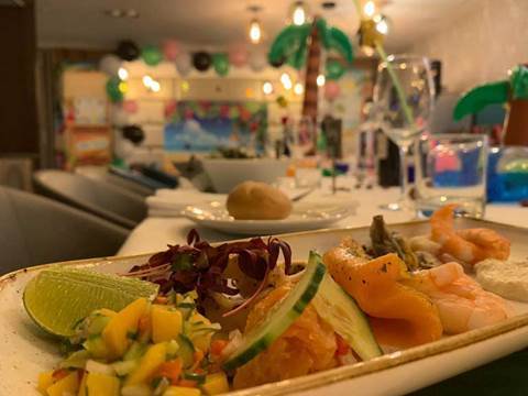 3 course sit down meal