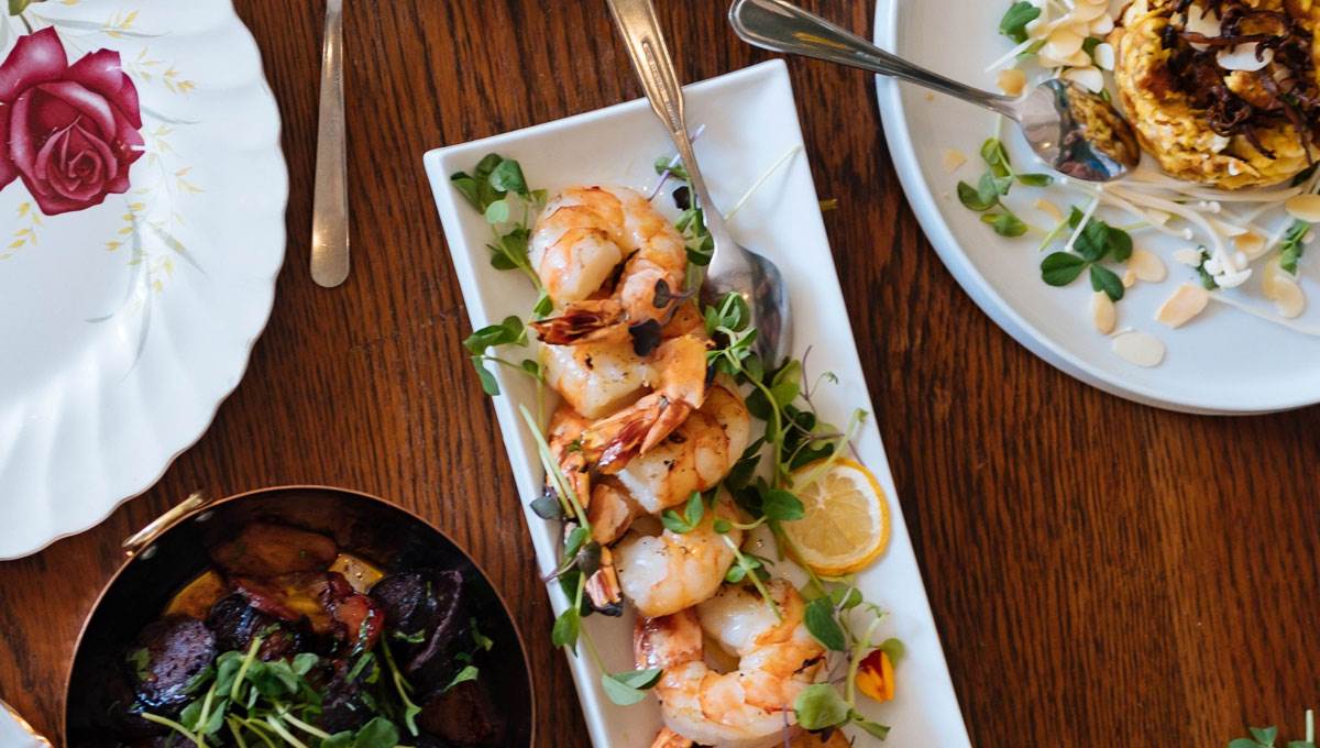 Dining garden-terrace-sea-food.jpg