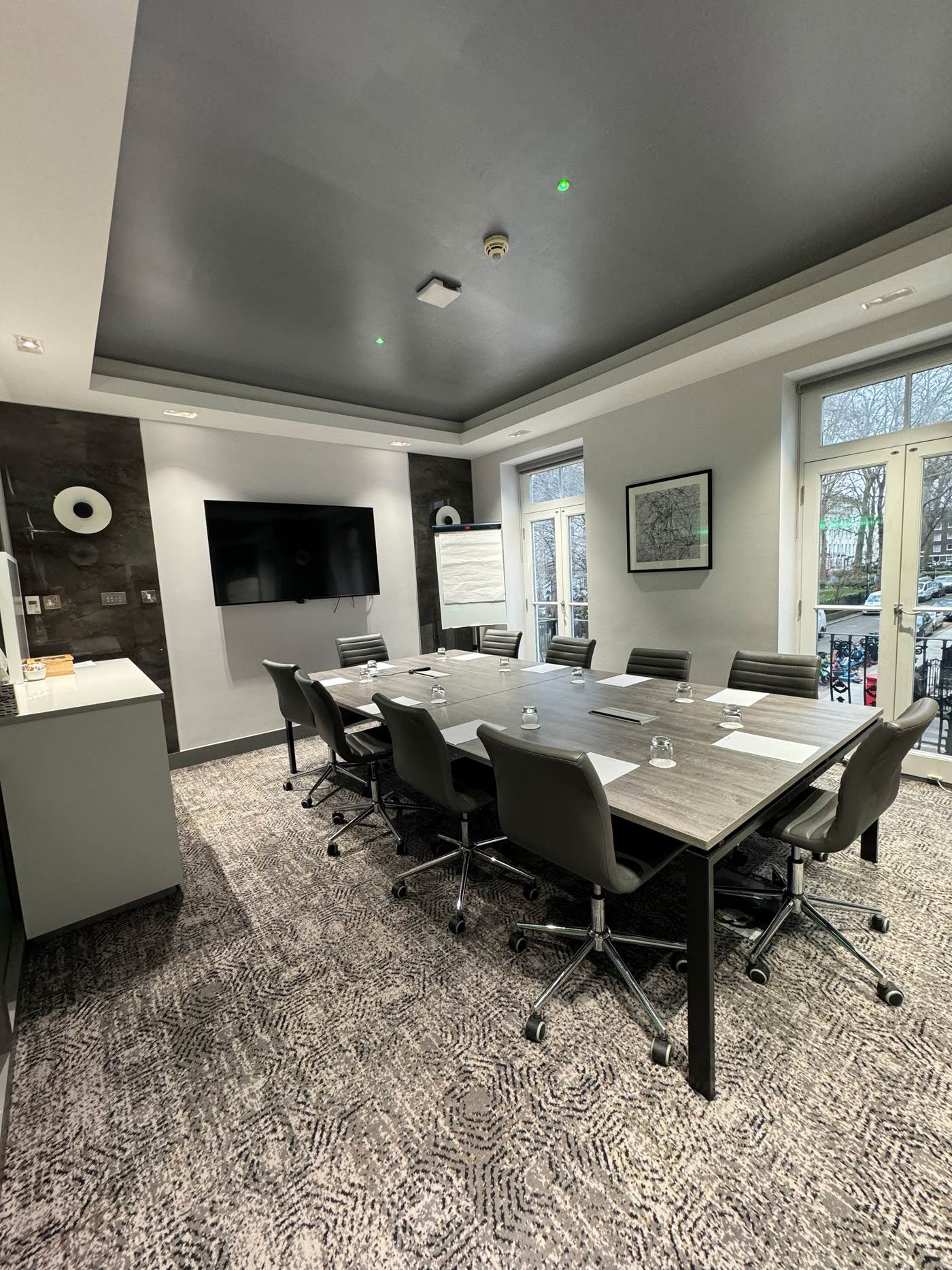 Indigo Suite Hotel Indigo London Paddington Hyde Park Hotel Indigo Suite 2.jpg