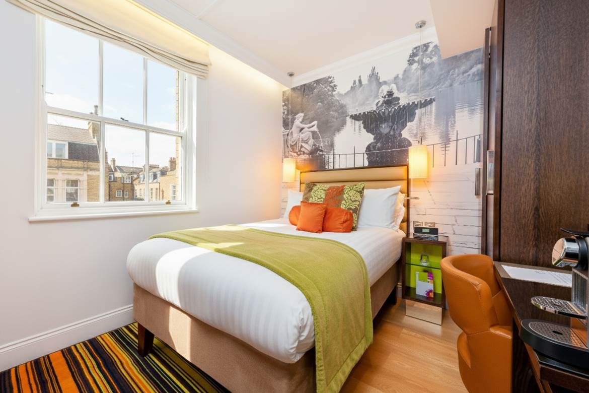 STANDARD DOUBLE ROOM IN PADDINGTON Indigo London Paddington Standard Double Room.jpg