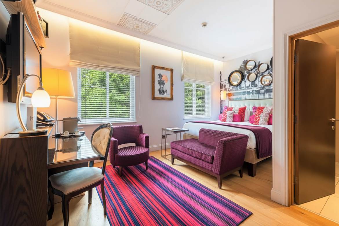 SUPERIOR KING  ROOM IN PADDINGTON indigo-london-paddington-superior-king-bedroom-view.jpg